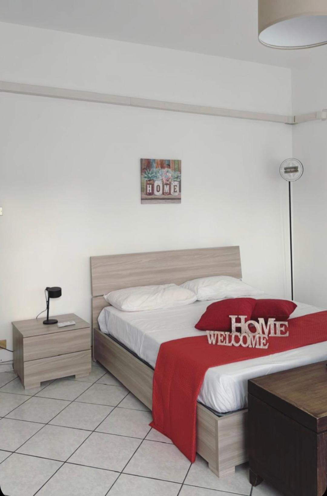 Miti Home Aeroporto di Catania Fontana Rossa Esterno foto